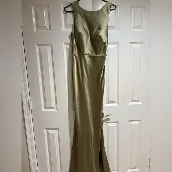 NWT Revelry Satin Floor-Length Formal Gown – Sleek Sage Slip Dress🌿 - Picture 3 of 9
